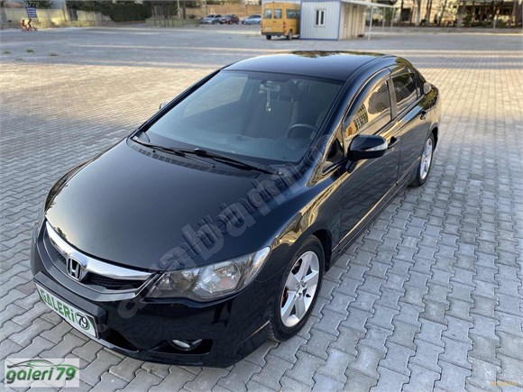 GALERİ 79 DAN OTOMATİK 2011 HONDA CİVİC MASRAFSIZ TERTEMİZ