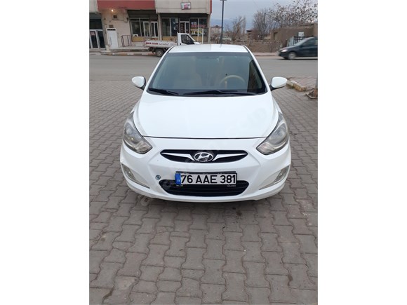 Sahibinden Hyundai Accent Blue 1.6 CRDI Mode Plus 2014 Model