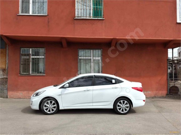 Sahibinden Hyundai Accent Blue 1.6 CRDI Mode Plus 2015 Model