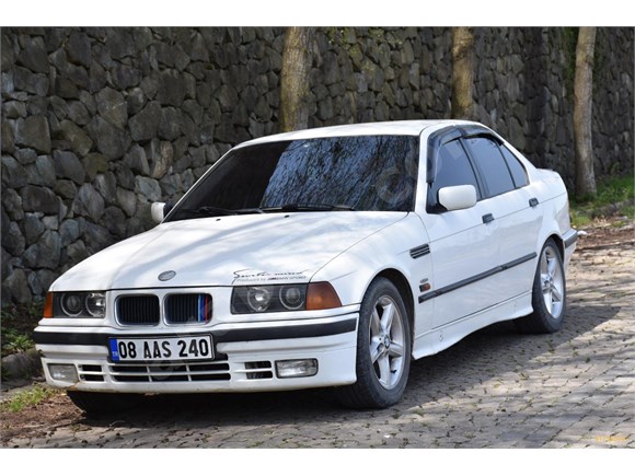 BMW 3 Serisi 318i Standart 1994 Model Artvin