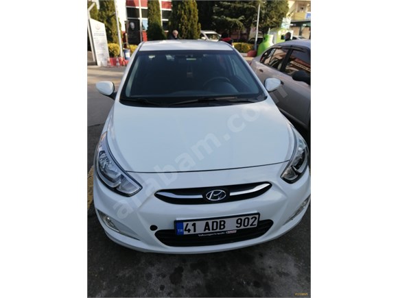 Sahibinden Hyundai Accent Blue 1.6 CRDI Mode 2014 Model