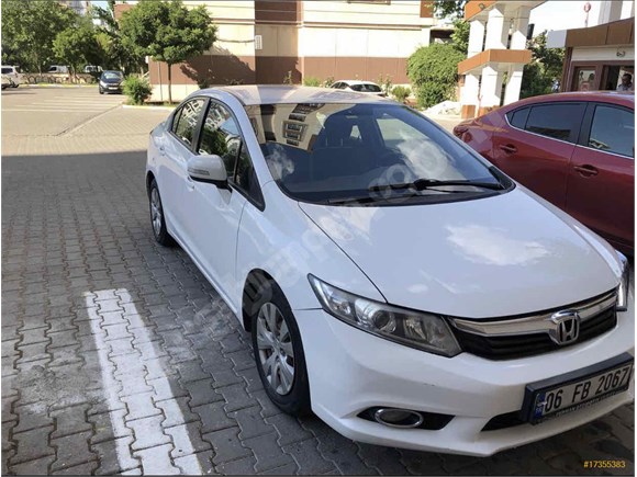 Sahibinden Honda Civic 1.6 i-VTEC Eco Dream 2013 Model