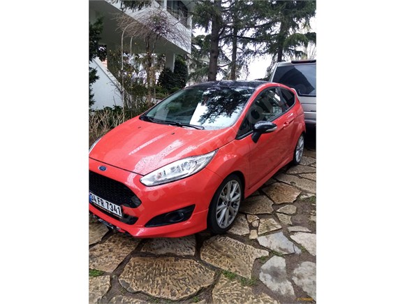 Sahibinden Ford Fiesta 1.0 GTDi Red 2015 Model