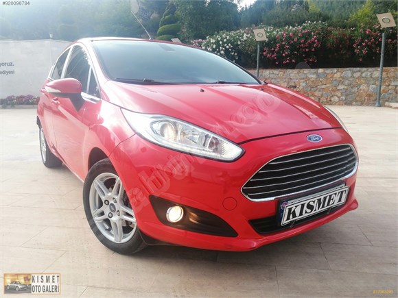 2015 MODEL FORD FİESTA 1.5 TDCİ TİTANYUM PAKET HATASIZ