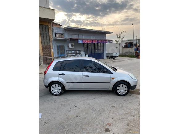 Sahibinden Ford Fiesta 1.4 TDCi Comfort 2005 Model