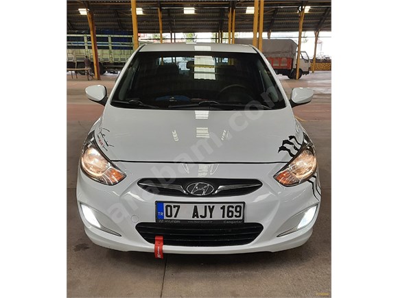 Sahibinden Hyundai Accent Blue 1.6 CRDI Mode Plus 2014 Model