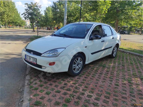 sahibinden ford focus 1 6 ghia 2000 model gaziantep 343 500 km 17381264 arabam com