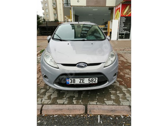 Sahibinden Ford Fiesta 1.4 Titanium 2011 Model