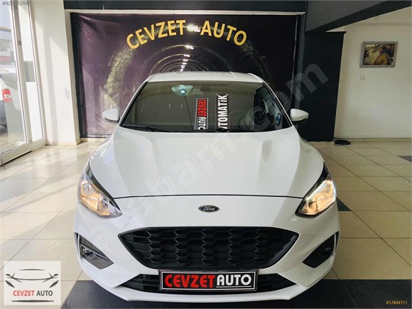 CEVZET AUTO DAN FORD FOCUS ST LİNE OTOMATİK HATASIZ DÜŞÜK KM Lİ.