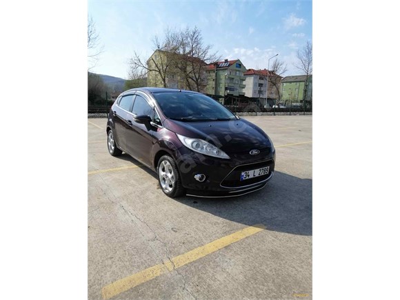 Sahibinden Ford Fiesta 1.4 Titanium 2011 Model