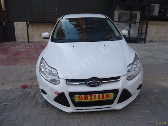 FORD FOCUS 2014 ORJİNAL 67 BİN KM DE BAKMADAN GEÇME