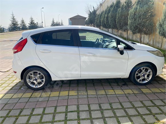 Sahibinden Ford Fiesta 1.4 TDCi Titanium 2012 Model