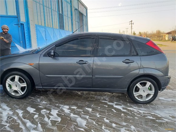 Sahibinden Ford Focus 1.8 TDCi Ghia 2002 Model