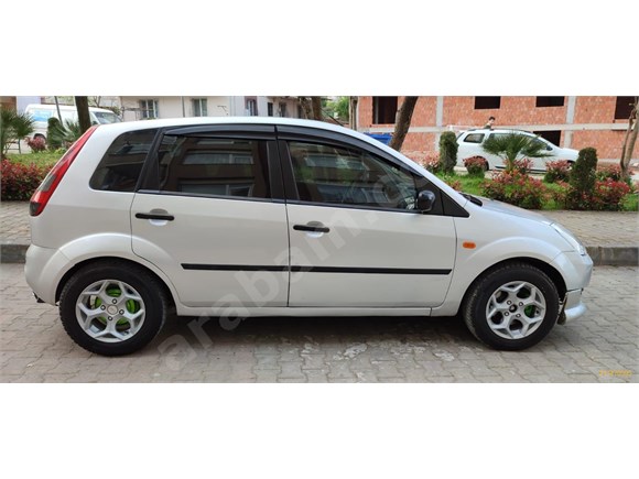 Sahibinden Ford Fiesta 1.4 TDCi Comfort 2005 Model