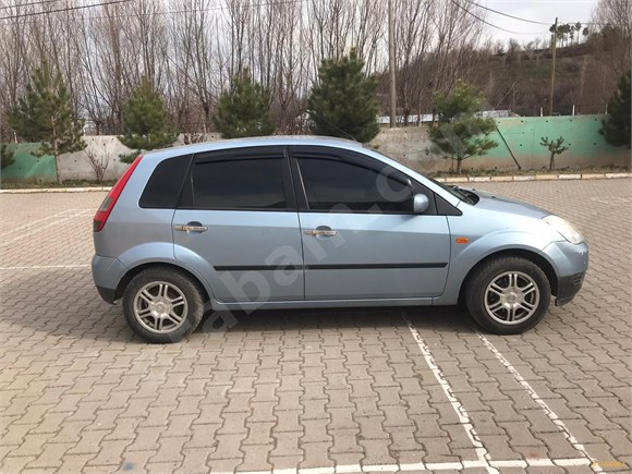 Sahibinden Ford Fiesta 1.4 TDCi Comfort 2005 Model