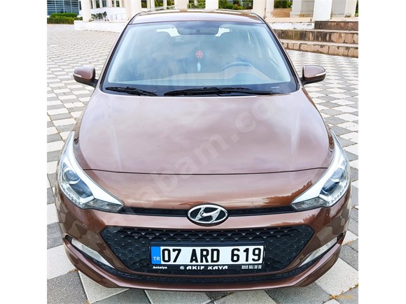 Sahibinden Emsalsiz, Hatasız, İç Dış Lansman Renk Hyundai i20 2015 Model Style