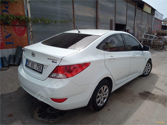 Sahibinden Hyundai Accent Blue 1.6 CRDI Mode 2012 Model