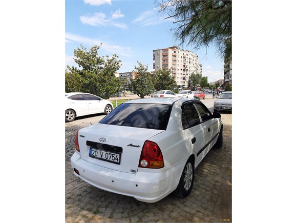 Sahibinden Hyundai Accent 1.5 CRDi Admire 2003 Model