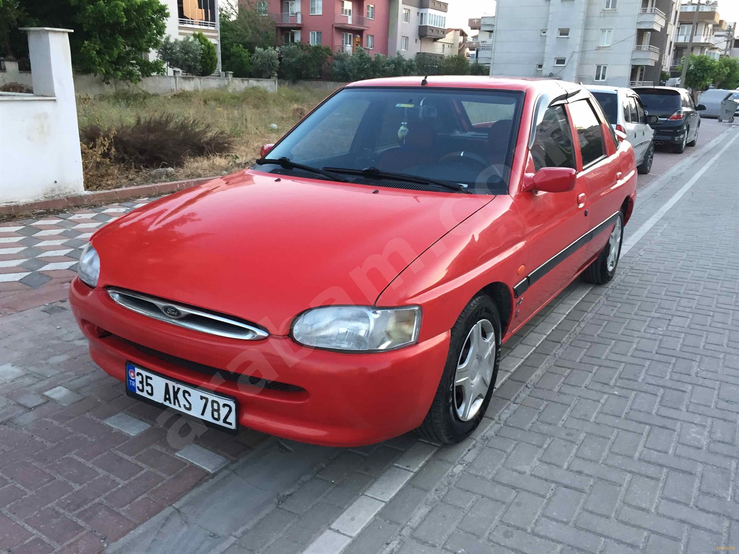 kayseri de sahibinden satilik ford e 99 98 2000 model