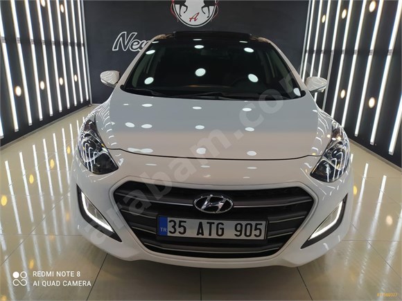 Galeriden Hyundai i30 1.6 CRDi Style Design Pack 2015 Model İzmir
