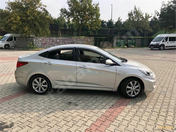 Sahibinden Hyundai Accent Blue 1.6 CRDI Mode Plus 2014 Model