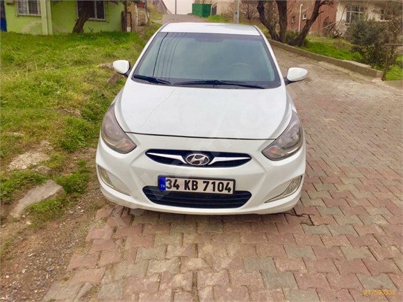 Sahibinden Hyundai Accent Blue 1.6 CRDI Mode Plus 2013 Model