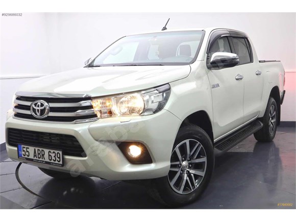 galeriden toyota hilux 2 4 d 4d 4x2 adventure 2018 model samsun 28 000 km beyaz 17640082 arabam com