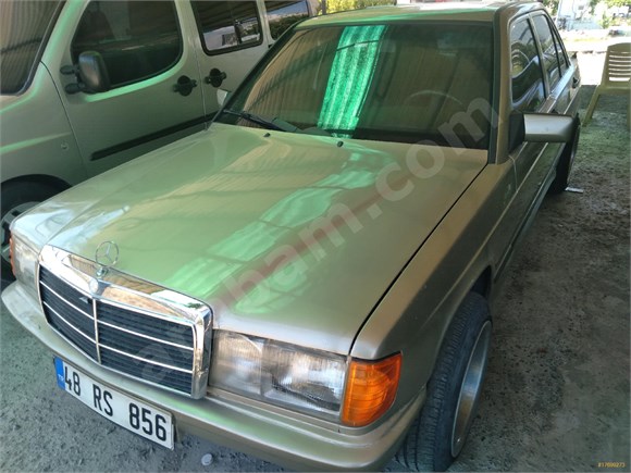 GÜVELERİNDEN Mercedes - Benz 190 E 2.6 1988 Model İzmir