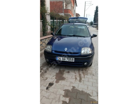 sahibinden renault clio 1 6 rte 2000 model sakarya 245 555 km mavi 17779976 arabam com