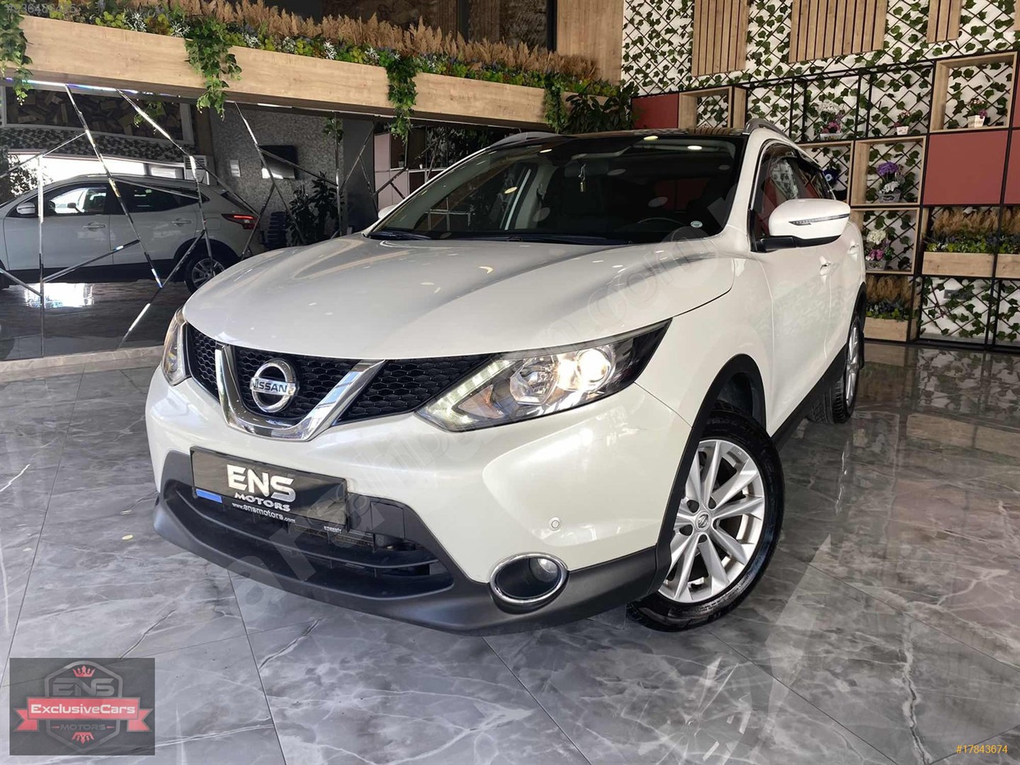 galeriden nissan qashqai 1 6 dci sky pack 2017 model balikesir 158 000 km beyaz 17843674 arabam com