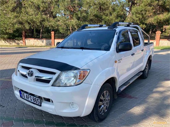 galeriden toyota hilux 2 5 d 4d 4x2 comfort 2006 model samsun 311 000 km beyaz 17845881 arabam com