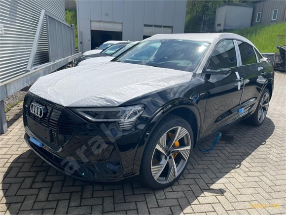galeriden audi e tron 2021 model istanbul siyah 18021105 arabam com