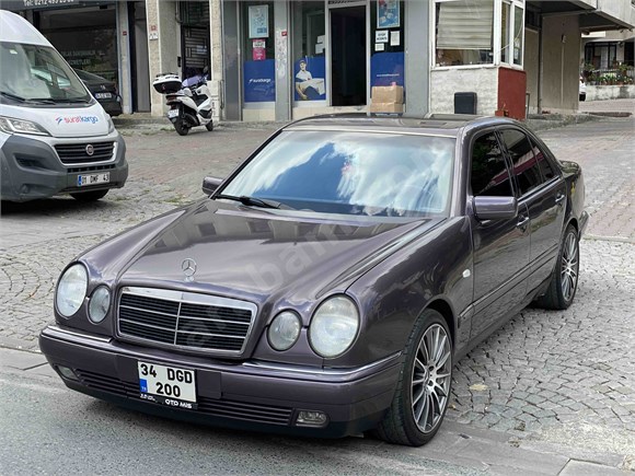 Galeriden Mercedes Benz E 200 Classic 1995 Model Istanbul 350 000 Km Kahverengi 18206084 Arabam Com