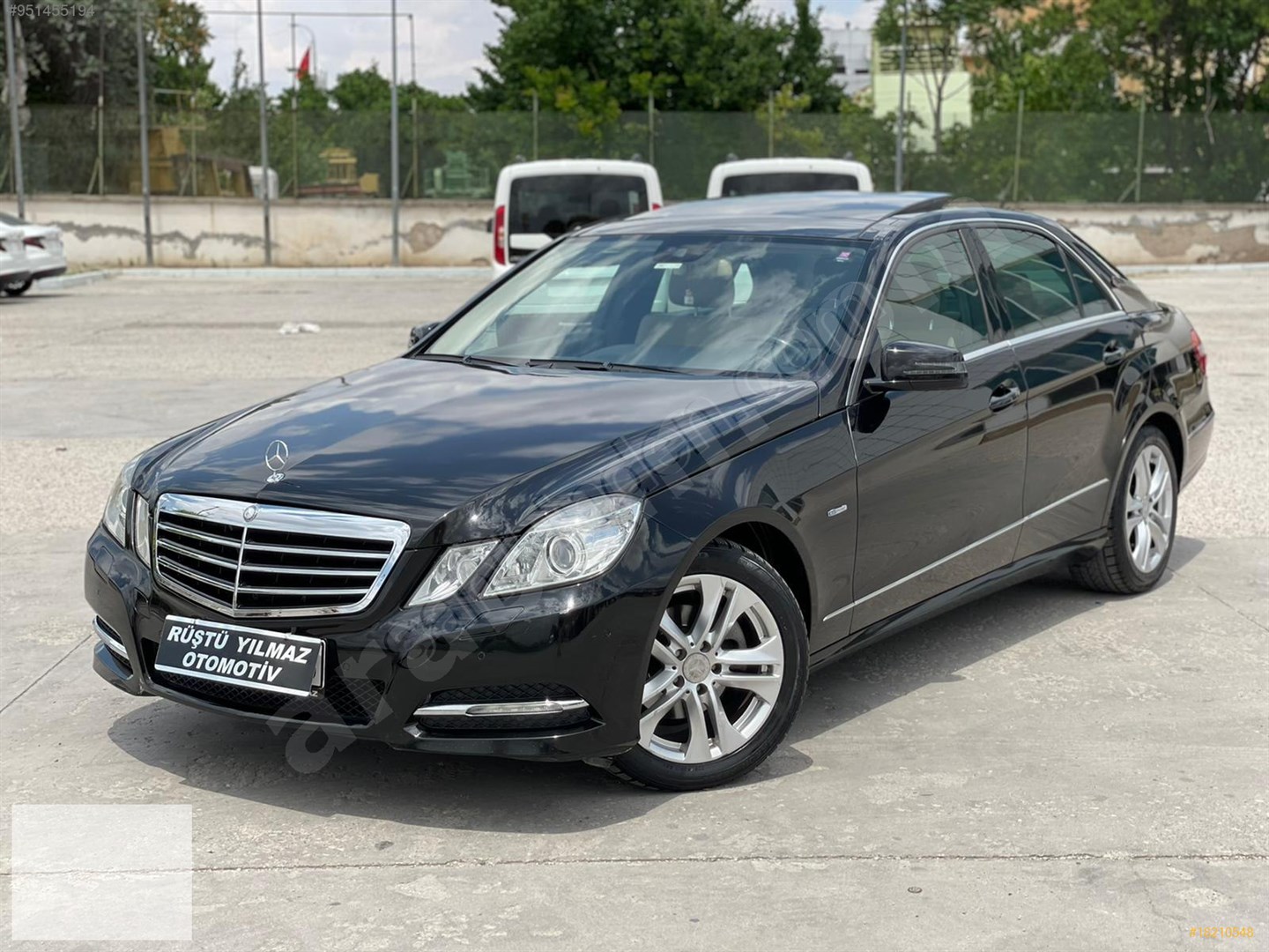 Galeriden Mercedes Benz E 220 Cdi Blueefficiency 2012 Model Konya 125 000 Km Siyah 18210548 Arabam Com