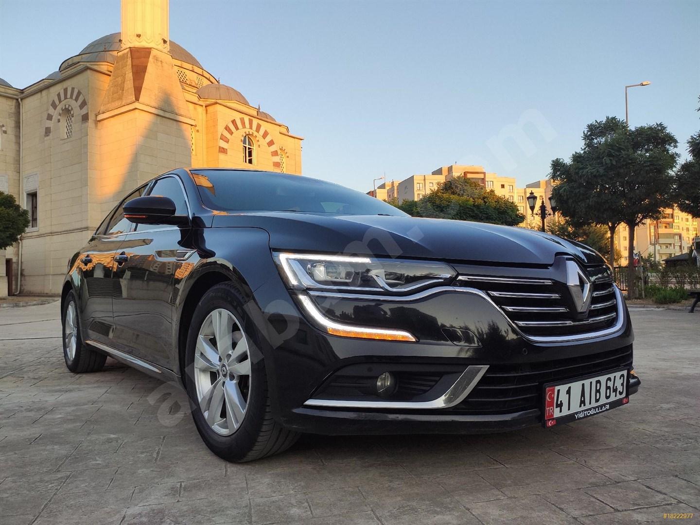 galeriden renault talisman 1 6 dci touch 2016 model kocaeli 114 000 km siyah 18222977 arabam com