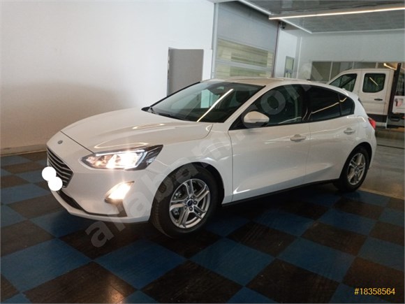sahibinden ford focus 1 5 ti vct trend x 2021 model ankara 875 km beyaz 18358564 arabam com
