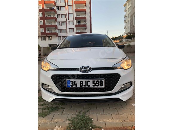 sahibinden hyundai i20 1 4 crdi jump 2018 model gaziantep 144 000 km beyaz 18405835 arabam com