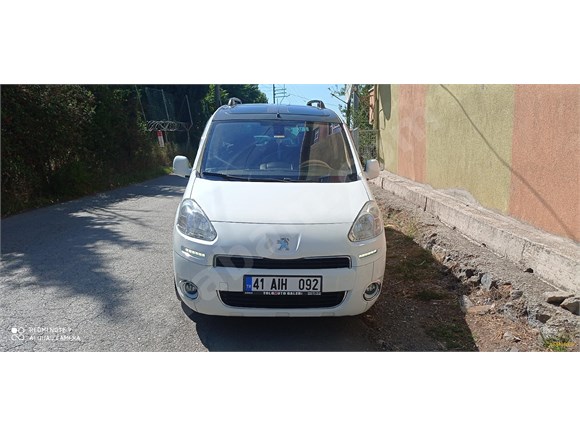 sahibinden peugeot partner 1 6 hdi zenith 2013 model kocaeli 113 000 km beyaz 18416822 arabam com