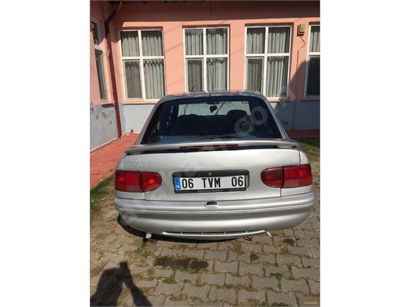 Sahibinden Ford Escort 1.6 CLX 1995 Model