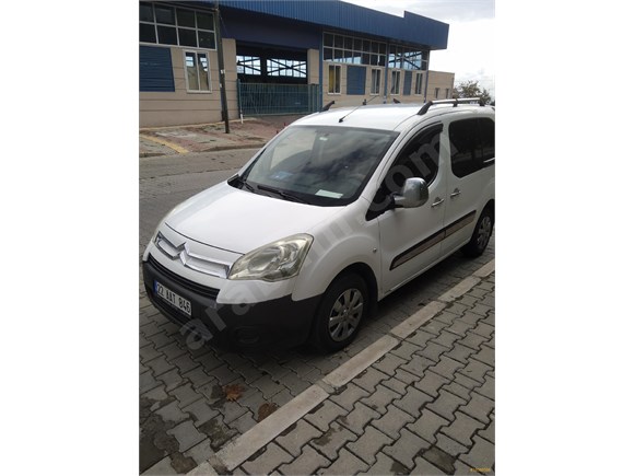 sahibinden citroen berlingo 1 6 hdi combi sx 2011 model izmir 17 000 km 18568586 arabam com