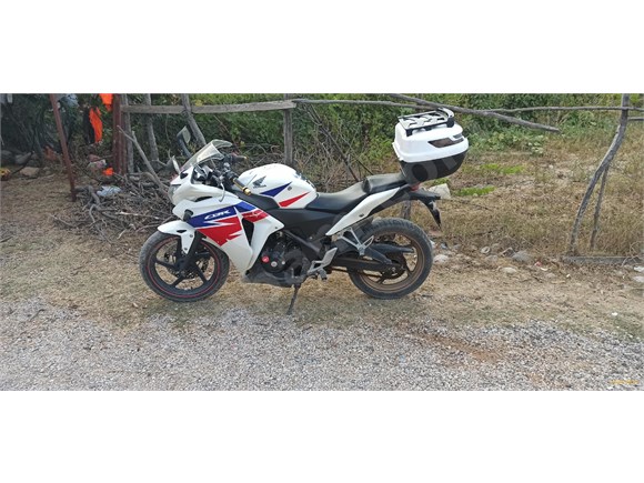 sahibinden honda cbr 250 r 2013 model adana 49 250 km beyaz 18577975 arabam com