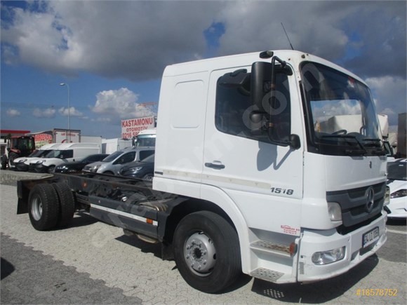 galeriden mercedes benz atego 1518 2015 model istanbul 104 000 km beyaz 18578752 arabam com