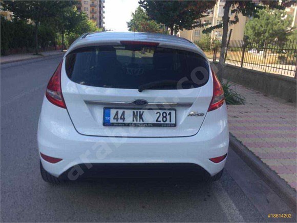 Sahibinden Ford Fiesta 1 4 Titanium 2011 Model Izmir 78 000 Km 18614202 Arabam Com
