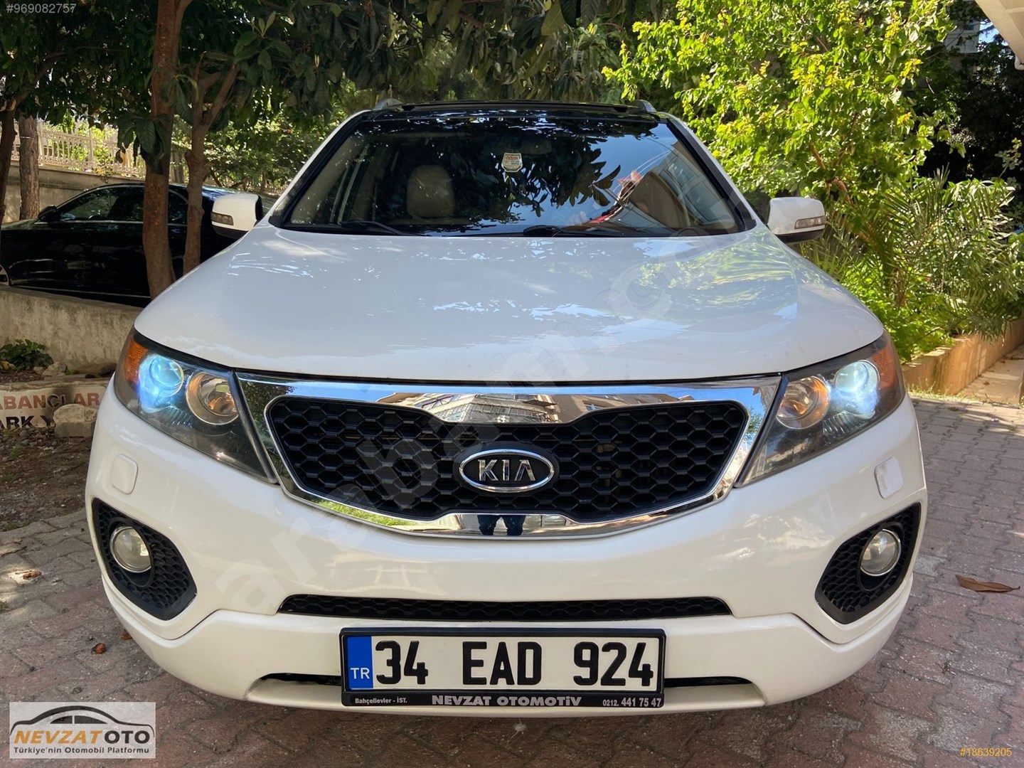 galeriden kia sorento 2 2 crdi xm2 2011 model istanbul 250 000 km beyaz 18639205 arabam com