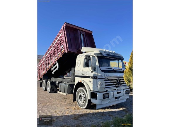 galeriden mercedes benz axor 2521 2000 model nevsehir 50 000 km beyaz 18683742 arabam com