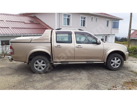 sahibinden isuzu d max 2 5 d 4x4 2006 model rize 313 000 km sampanya 18702748 arabam com