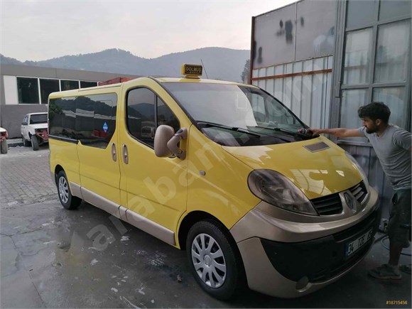 sahibinden renault trafic 2 0 dci grand confort 2013 model istanbul 185 000 km 18715456 arabam com