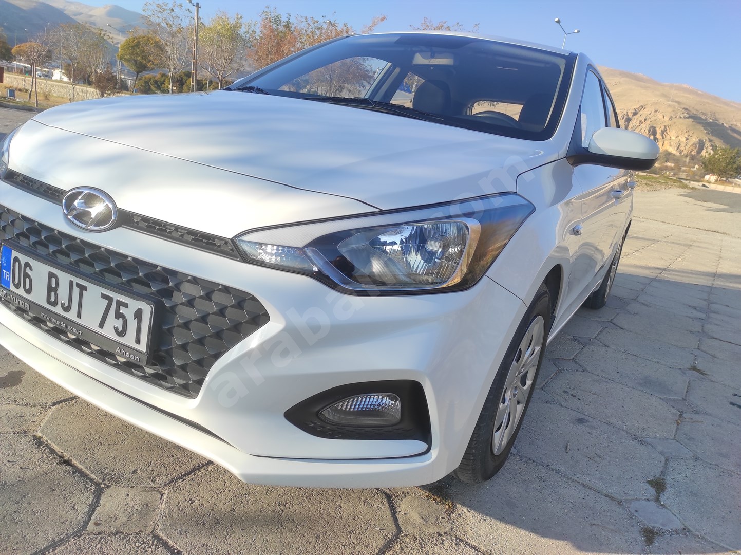 sahibinden hyundai i20 1 4 mpi jump 2018 model van 33 000 km beyaz 18722139 arabam com sahibinden hyundai i20 1 4 mpi jump 2018 model van 33 000 km beyaz 18722139 arabam com