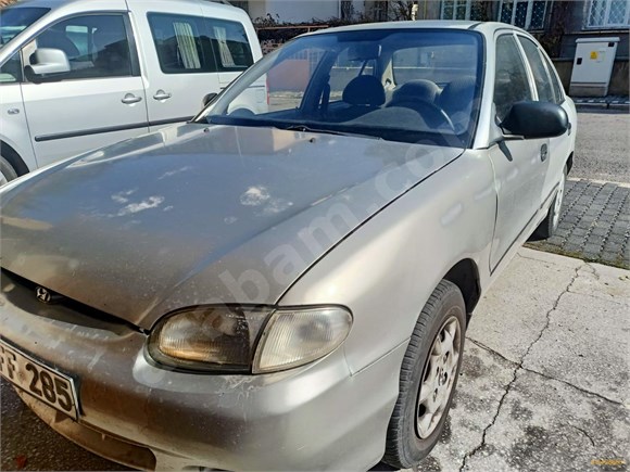 sahibinden hyundai accent 1 3 ls 1999 model kayseri 290 000 km gri gumus 18726650 arabam com