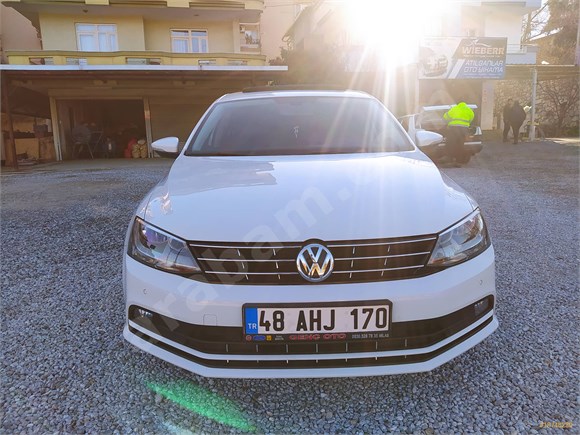 Sahibinden Volkswagen Jetta 1.2 TSi BlueMotion DSG SUNROOF Comfortline 2015 Model